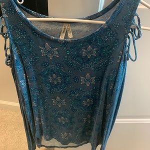 Macy’s cold shoulder long sleeve floral top